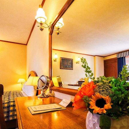 פואבלה Hotel Lastra מראה חיצוני תמונה