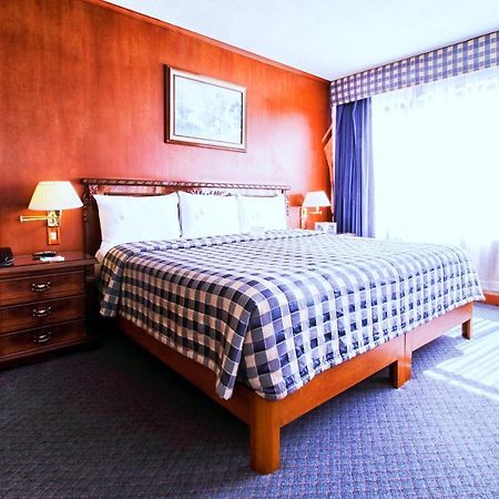 פואבלה Hotel Lastra מראה חיצוני תמונה