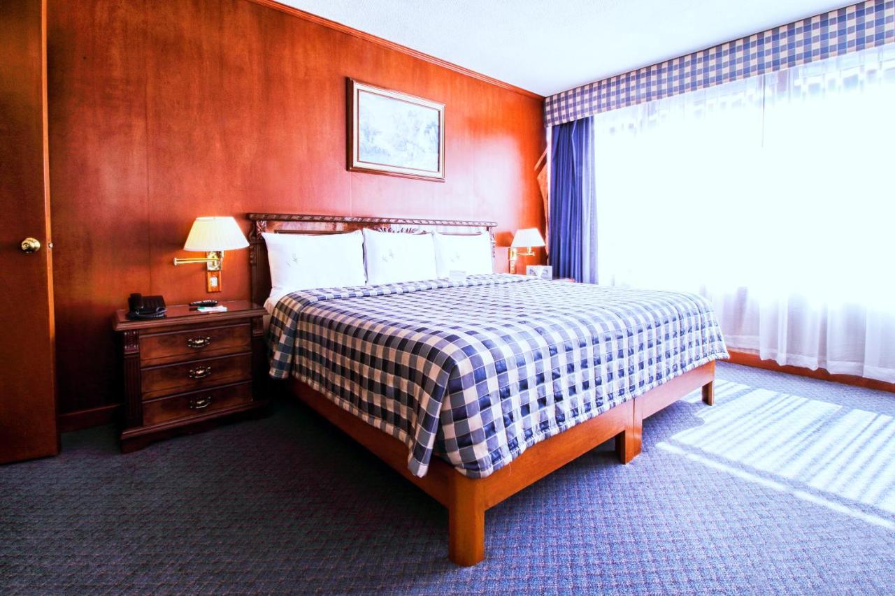 פואבלה Hotel Lastra מראה חיצוני תמונה