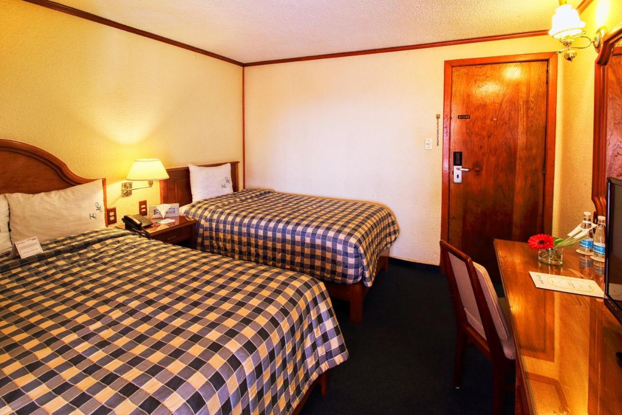 פואבלה Hotel Lastra מראה חיצוני תמונה