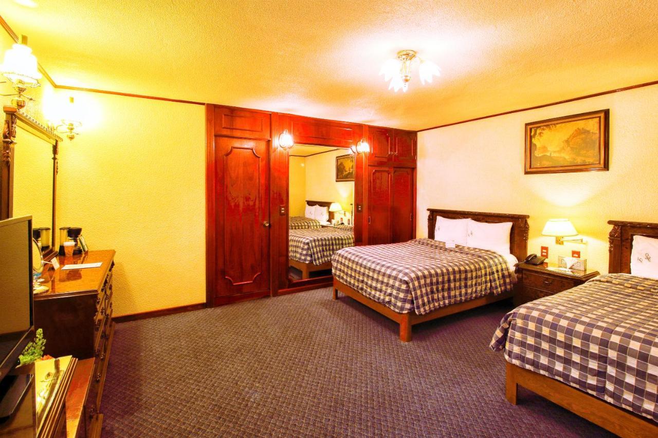 פואבלה Hotel Lastra מראה חיצוני תמונה
