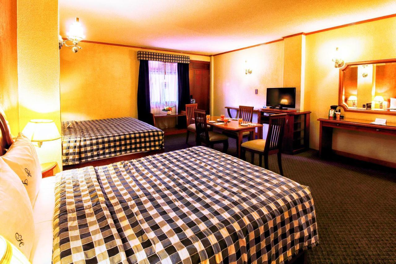פואבלה Hotel Lastra מראה חיצוני תמונה