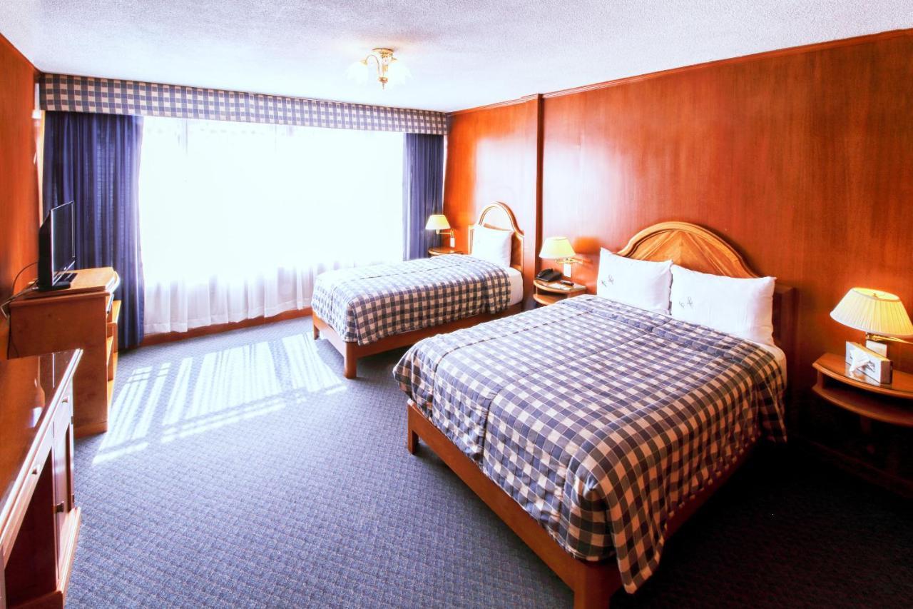 פואבלה Hotel Lastra מראה חיצוני תמונה