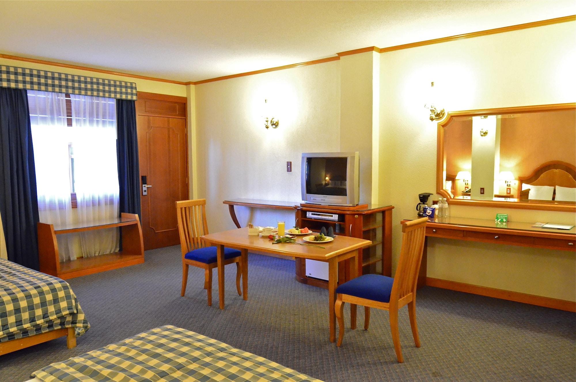 פואבלה Hotel Lastra מראה חיצוני תמונה
