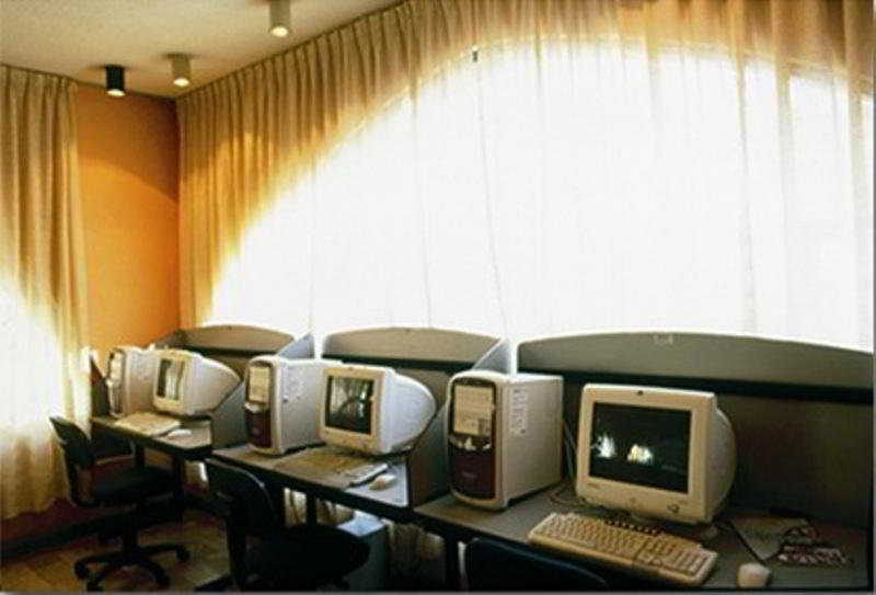 פואבלה Hotel Lastra מראה חיצוני תמונה