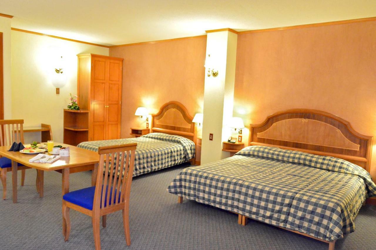 פואבלה Hotel Lastra מראה חיצוני תמונה