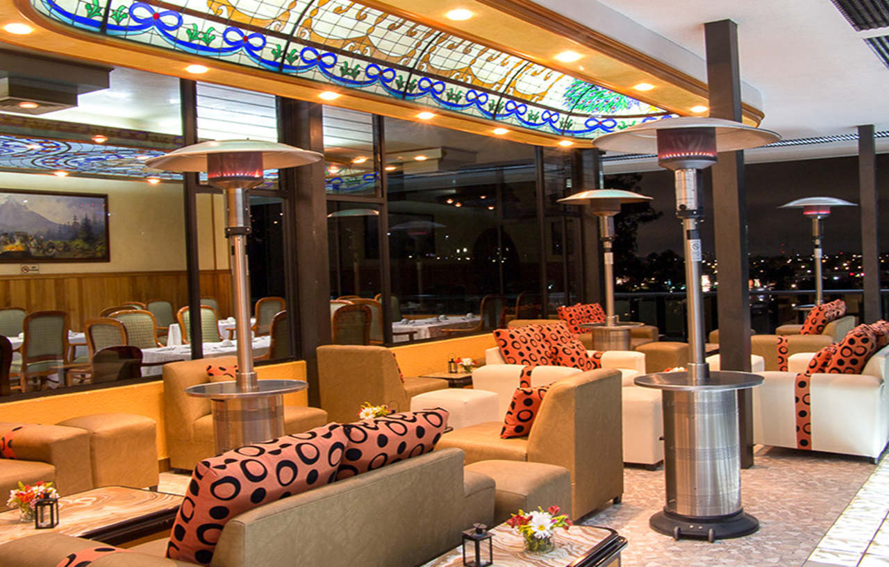 פואבלה Hotel Lastra מראה חיצוני תמונה