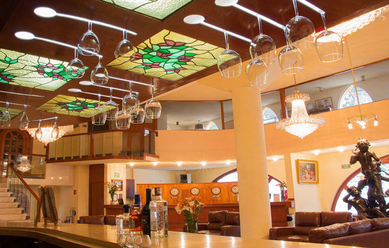 פואבלה Hotel Lastra מראה חיצוני תמונה